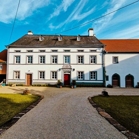 B&B Gutshaus De La Fontaine Feilsdorf Екстериор снимка