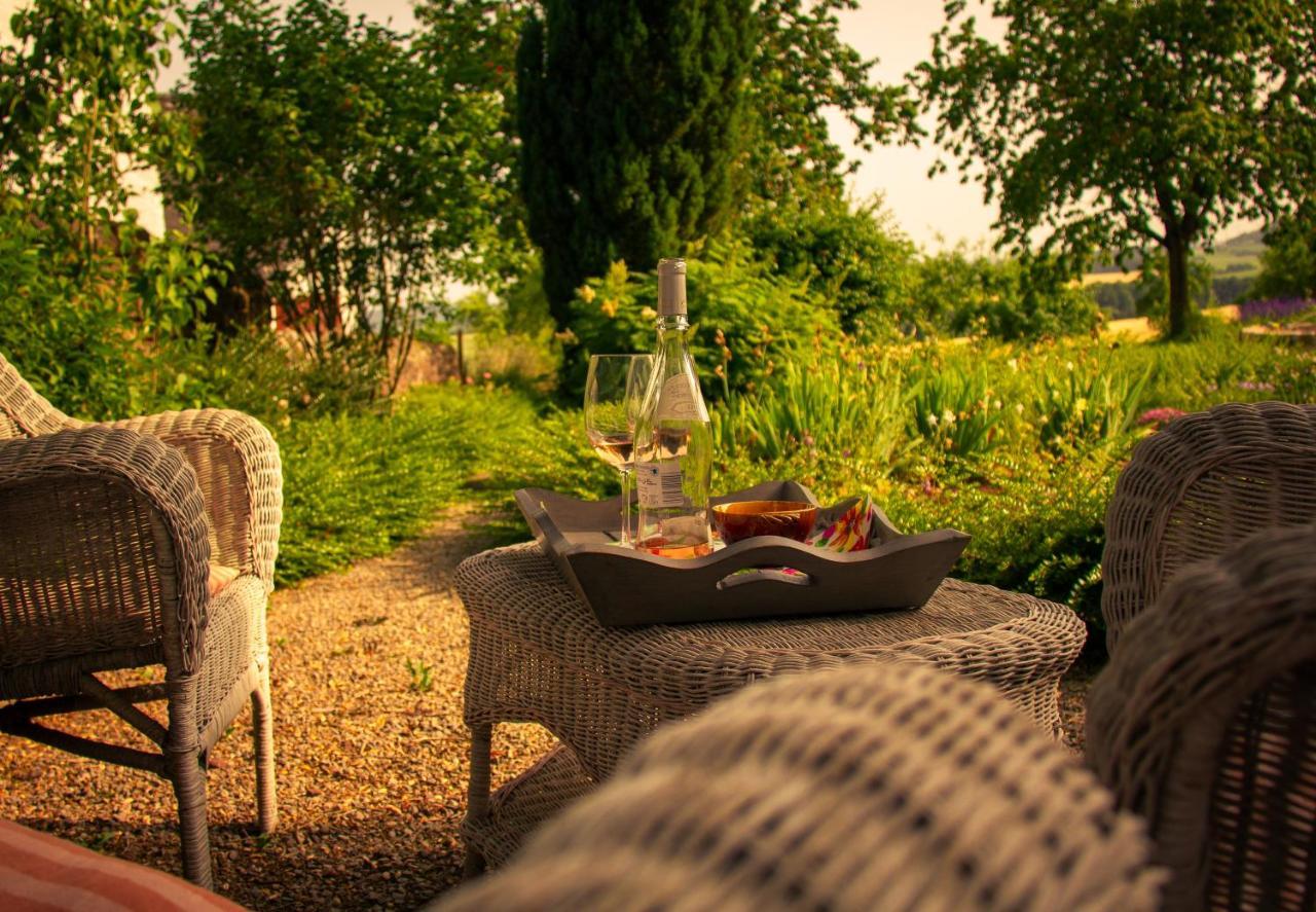 B&B Gutshaus De La Fontaine Feilsdorf Екстериор снимка