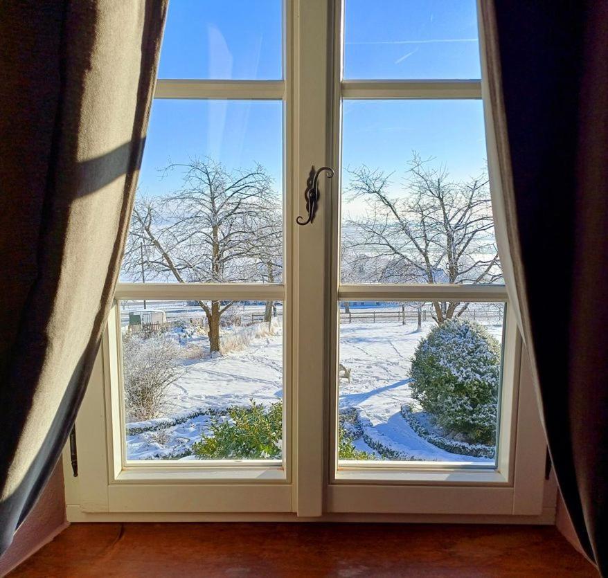B&B Gutshaus De La Fontaine Feilsdorf Екстериор снимка